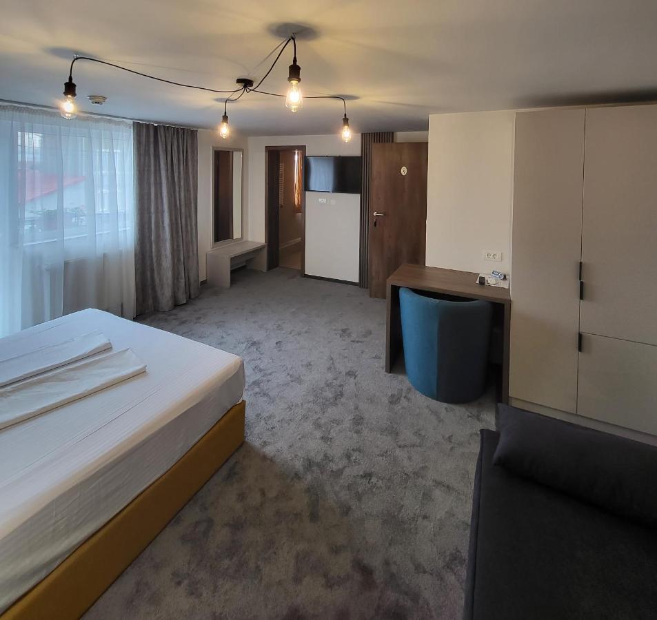 Pension Xo Residence Arad Exterior foto