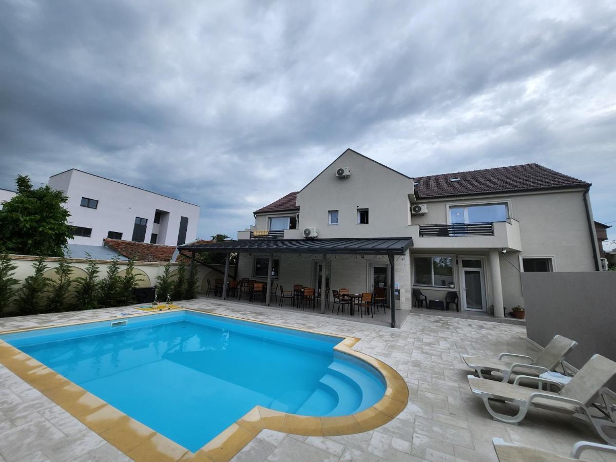 Pension Xo Residence Arad Exterior foto